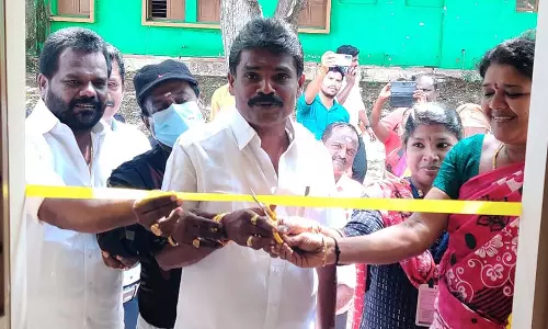 ஓட்டப்பிடாரம் அருகே புதிய செவிலியர் குடியிருப்பு கட்டிடம்