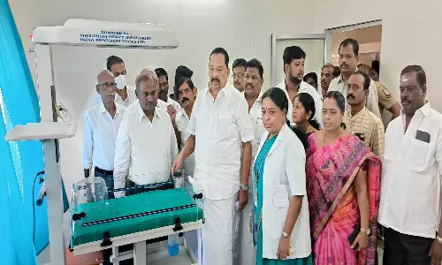 வாலாஜா அரசு மருத்துவமனையில் பச்சிளம் குழந்தைகள் பராமரிப்பு மைய கட்டிடம்