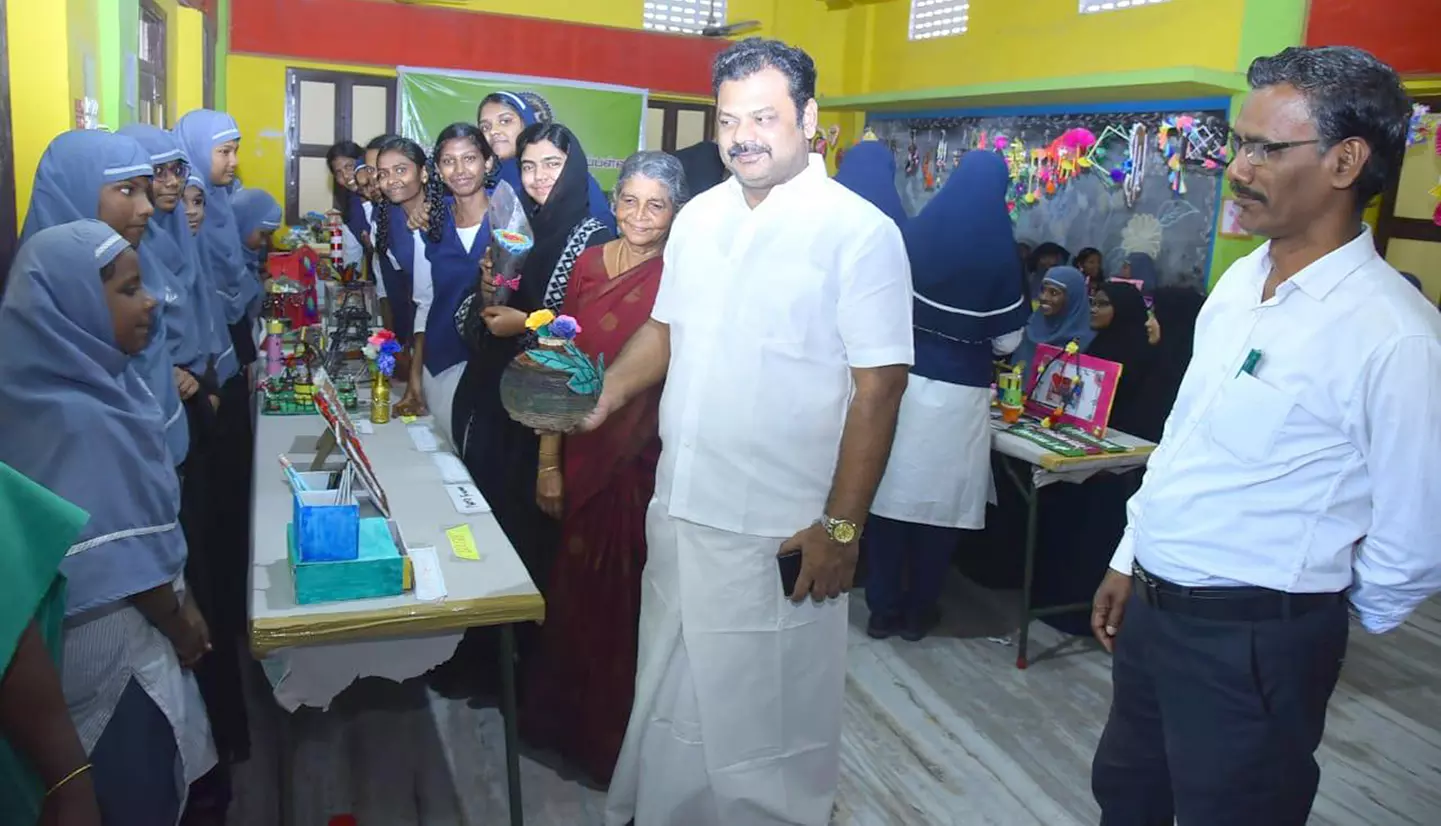 கைவினை பொருட்கள் கண்காட்சி