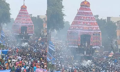 சிதம்பரத்தில் நடராஜர் கோவில் தேர் வீதி உலா: ஆயிரக்கணக்கான பக்தர்கள் பங்கேற்பு