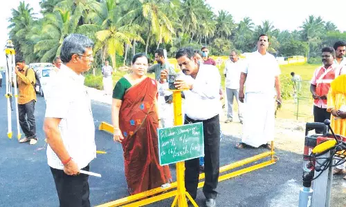 சாலை விரிவாக்க பணிகளை நெடுஞ்சாலைத்துறை தலைமை பொறியாளர் ஆய்வு