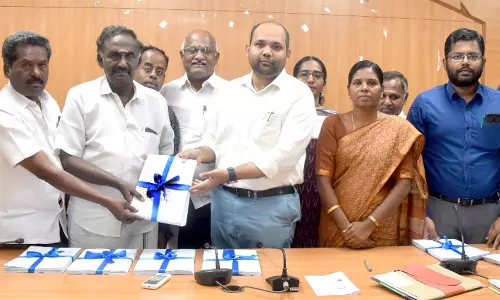 ஈரோடு மாவட்டத்தில் 19 லட்சத்து 43 ஆயிரத்து 912 வாக்காளர்கள்