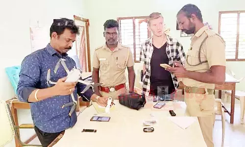 மலை உச்சியில் டிரோன் கேமரா மூலம் படம் பிடித்த ரஷிய வாலிபர்