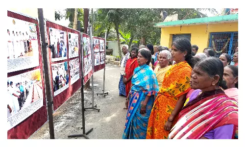 தளிஅள்ளியில்அரசின் சாதனை விளக்க புகைப்பட கண்காட்சி