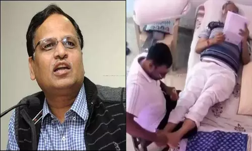 திகார் சிறையில் உள்ள டெல்லி மந்திரி மிரட்டுவதாக சிறை அதிகாரிகள் புகார்