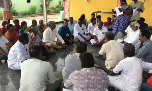 பட்டியலின மக்களுக்கு கோவிலில் வழிபாட்டுக்கு மறுப்பா? வருவாய் கோட்டாட்சியர் ஆய்வு