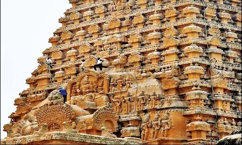 தஞ்சை பெரியகோவில் விமான கோபுரத்தில் ரசாயன கலவை பூசும் பணி விரைவில் தொடக்கம்