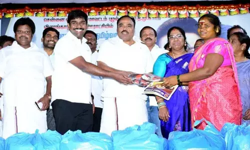 புழல் விளாங்காடுபாக்கத்தில் அன்பழகன் நூற்றாண்டு விழா- 2 ஆயிரம் பேருக்கு நலத்திட்ட உதவி