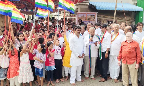 ஜெயின் சங்கம் சார்பில்  ஜைன புண்ணிய ஸ்தலங்களை பாதுகாக்க கோரி ஆர்ப்பாட்டம்