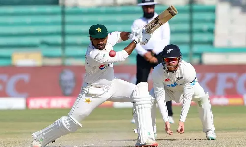சதம் அடித்து தோல்வியை தவிர்த்த சர்பராஸ் அகமது: பாகிஸ்தான்-நியூசிலாந்து டெஸ்ட் டிரா