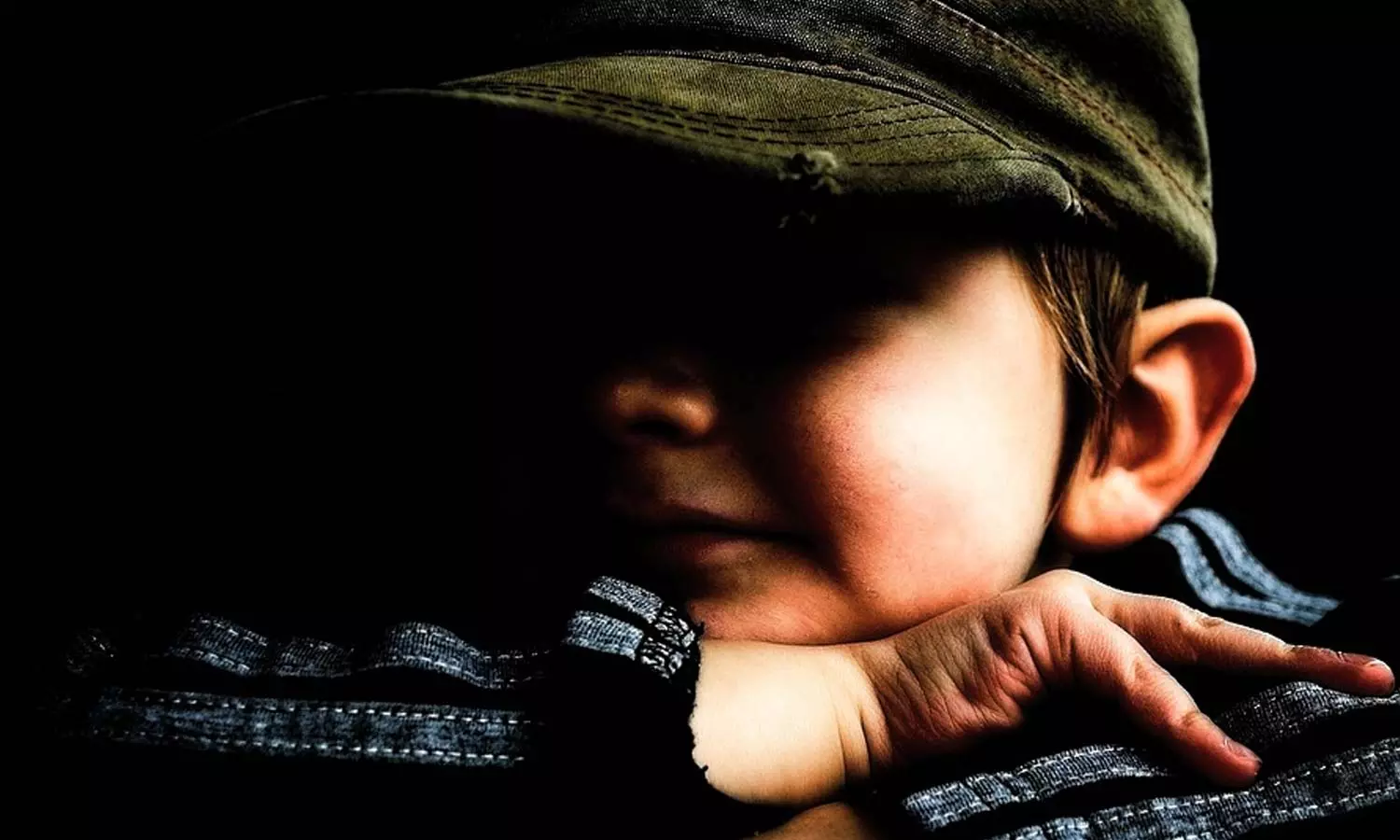 பெற்றோரிடம் உண்மையை சொல்லாதீர்கள் - புற்றுநோயால் பாதிக்கப்பட்ட 6 வயது சிறுவன் மருத்துவரிடம் கெஞ்சல் பெற்றோரிடம் உண்மையை சொல்லாதீர்கள் - புற்றுநோயால் பாதிக்கப்பட்ட 6 வயது சிறுவன் மருத்துவரிடம் கெஞ்சல்