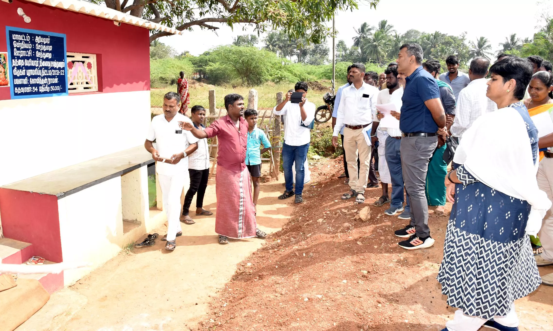 அரியலூர் மாவட்டத்தில் வளர்ச்சி திட்ட பணிகள்-ஊராட்சி துறை ஆணையர் ஆய்வு