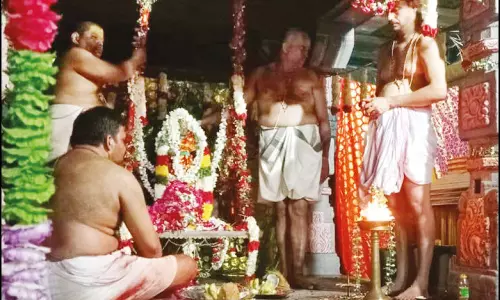 கன்னியாகுமரி பகவதி அம்மன் கோவிலில் மார்கழி ஊஞ்சல் உற்சவம்