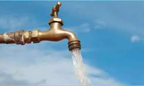 குடிநீர் உள்பட அடிப்படை வசதிகள் கேட்டு கிராம மக்கள் உண்ணாவிரதம்