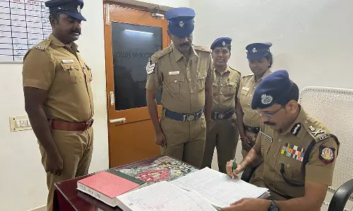 சென்னை நொளம்பூர் போலீஸ் நிலையத்தில் டி.ஜி.பி. சைலேந்திரபாபு திடீர் ஆய்வு