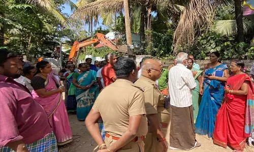 பொதுமக்கள் எதிர்ப்பு காரணமாக ஆக்கிரமிப்பு வீடுகள் அகற்றம் தற்காலிகமாக நிறுத்தம்