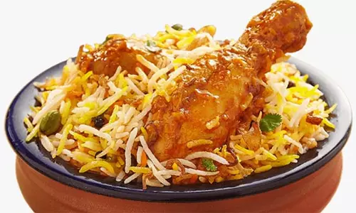 கேரளாவில் மீண்டும் ஒரு அதிர்ச்சி சம்பவம்- பிரியாணி சாப்பிட்ட இளம்பெண் உயிரிழப்பு