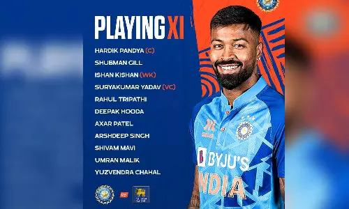 டி20 தொடரை வெல்லுமா இந்தியா? டாஸ் வென்று பேட்டிங் தேர்வு செய்தார் பாண்ட்யா