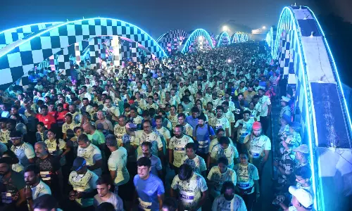 சென்னையில் 20 ஆயிரம் பேர் பங்கேற்ற மாரத்தான் ஓட்டப்பந்தயம்