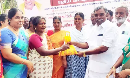 கொரடாச்சேரியில்ரூ 14.65 லட்சம் மதிப்பில் புதிய அங்காடி கட்டிடம்-பூண்டி கலைவாணன் எம்எல்.ஏ. திறந்து வைத்தார்