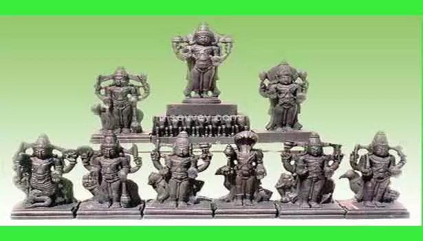 கடவுள் சிலைகளை காட்சி பொருளாக கையாளக் கூடாது