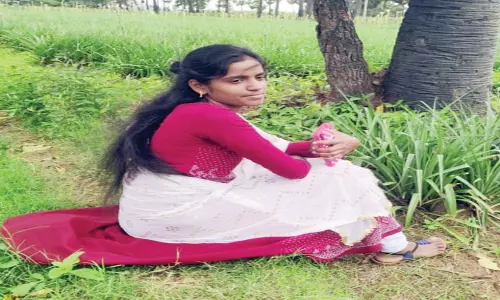 ஆரல்வாய்மொழியில் பஸ் மோதி பட்டதாரி பெண் சாவு