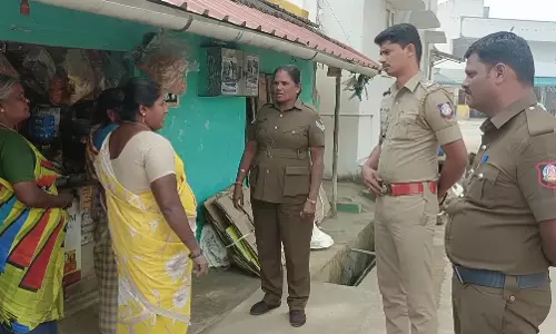 தங்கும் விடுதி, கிராமங்களில் போலீசார் திடீர் சோதனை