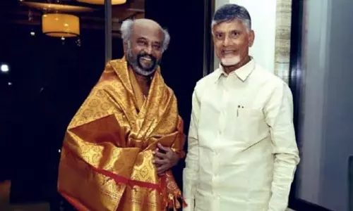 ஆந்திர முன்னாள் முதல் மந்திரியுடன் ரஜினி திடீர் சந்திப்பு