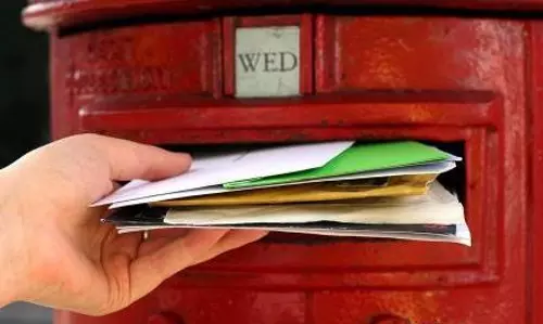 நர்சுகள் முதல்-அமைச்சருக்கு தபால் அனுப்பும் போராட்டம்