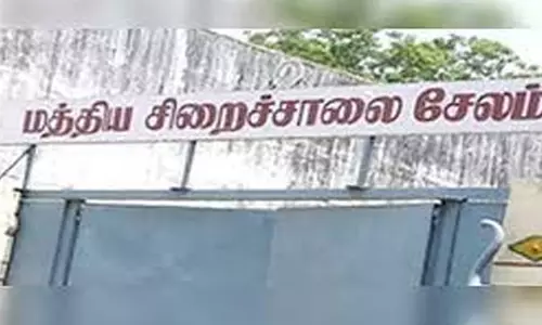 வழிப்பறி வழக்கில் கைதான வாலிபர் சிறையில் அடைப்பு