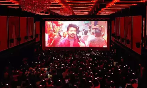 துணிவை தொடர்ந்து வாரிசு திரைப்படம் வெளியானது - ரசிகர்கள் உற்சாகம்