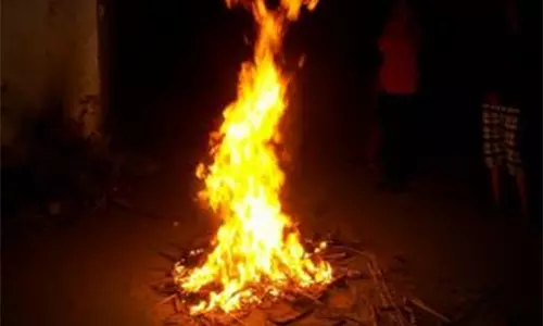 புகையில்லா போகி கொண்டாட வேண்டும்- மறைமலைநகர் நகராட்சி கமிஷனர் வேண்டுகோள்