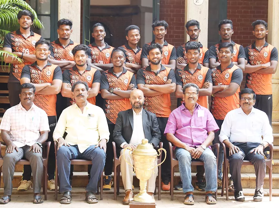 கைப்பந்து போட்டியில் அமெரிக்கன் கல்லூரி சாம்பியன் கைப்பந்து போட்டியில் அமெரிக்கன் கல்லூரி சாம்பியன்