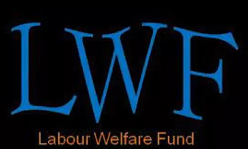 தொழிலாளர் நல நிதியை 31-ந் தேதிக்குள் செலுத்த வேண்டும் - தொழிலாளர் உதவி ஆணையாளர் தகவல்