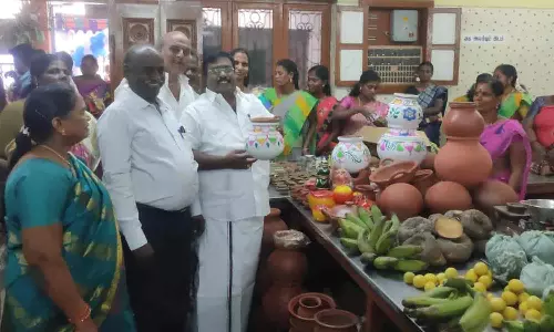 வில்லியனூரில் பொங்கல் அங்காடி-எதிர்கட்சி தலைவர் சிவா தொடங்கி வைத்தார்