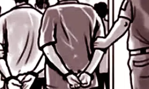 டெய்லர் கொலையில் 4 பேர் கைது