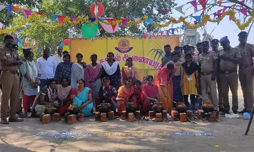 காட்டூர் காவல் நிலையம் சார்பில் காவலர்கள் கொண்டாடிய சமத்துவ பொங்கல் விழா