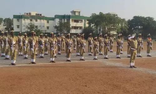 ஊர்க்காவல் படையினருக்கு பயிற்சி நிறைவு