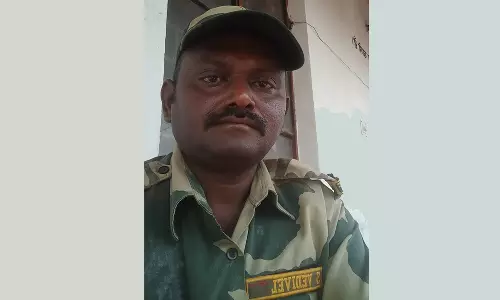 திரிபுராவில் மாரடைப்பால் மரணம் அடைந்த ஈரோடு எல்லை பாதுகாப்பு படை வீரர் உடல் சொந்த ஊருக்கு கொண்டு வரப்பட்டது