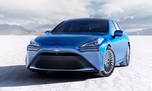 ஆட்டோ எக்ஸ்போவில் எண்ட்ரி கொடுத்த டொயோட்டாவின் ஃபியூவல் செல் வாகனம்