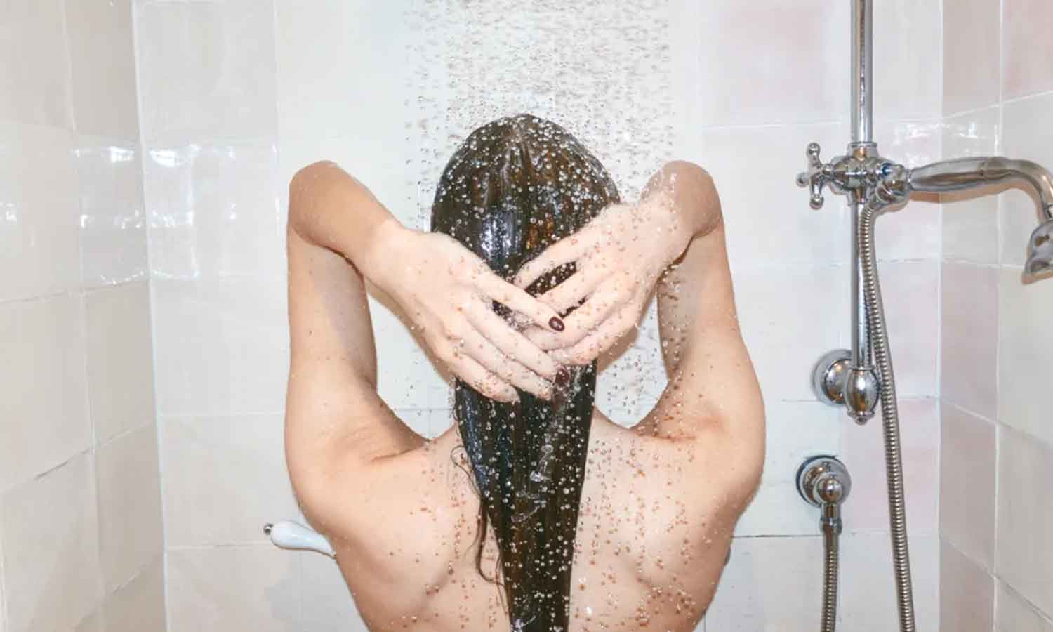 ஒரு நாளைக்கு பலமுறை குளித்தால் சருமத்திற்கு என்ன பாதிப்பு நேரும்?