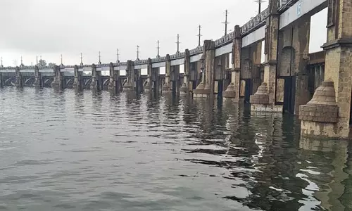 மேட்டூர் அணை நீர்மட்டம் 111.5 அடியாக சரிவு