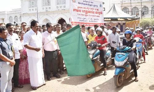சாலை பாதுகாப்பு  விழிப்புணர்வு பேரணி