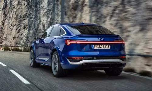 எலெக்ட்ரிக் வாகன வினியோகத்தில் புது மைல்கல் எட்டிய ஆடி!