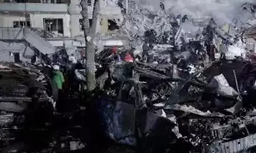 உக்ரைன் அடுக்குமாடி குடியிருப்பில் ஏவுகணை தாக்குதல் - பலி எண்ணிக்கை 35 ஆனது