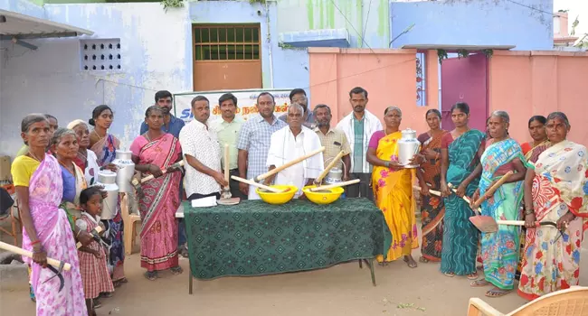 விவசாயிகளுக்கு வேளாண் உபகரணங்கள் வழங்கல்