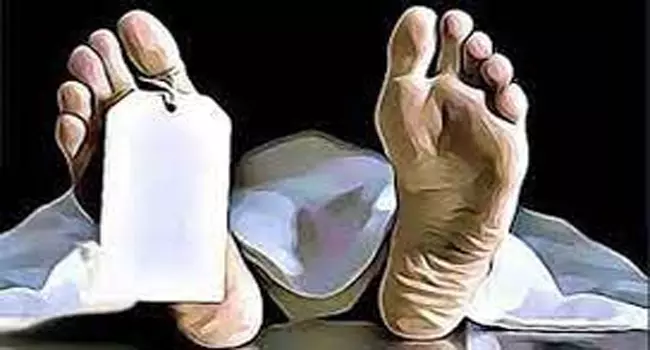 மொபட்டில் இருந்து கீழே விழுந்து முதியவர் சாவு மொபட்டில் இருந்து கீழே விழுந்து முதியவர் சாவு