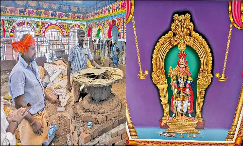கும்பாபிஷேகத்தை முன்னிட்டு பழனி முருகன் கோவிலில் யாகசாலை அமைக்கும் பணி