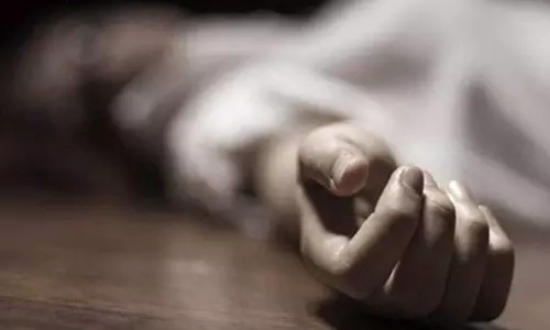 அரசு பஸ்சில் இருந்து கீழே விழுந்து மூதாட்டி பலி