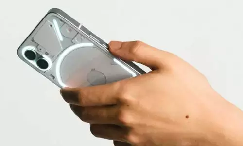 நத்திங் போன் (1)-க்கு அசத்தல் சலுகை அறிவித்த ப்ளிப்கார்ட்